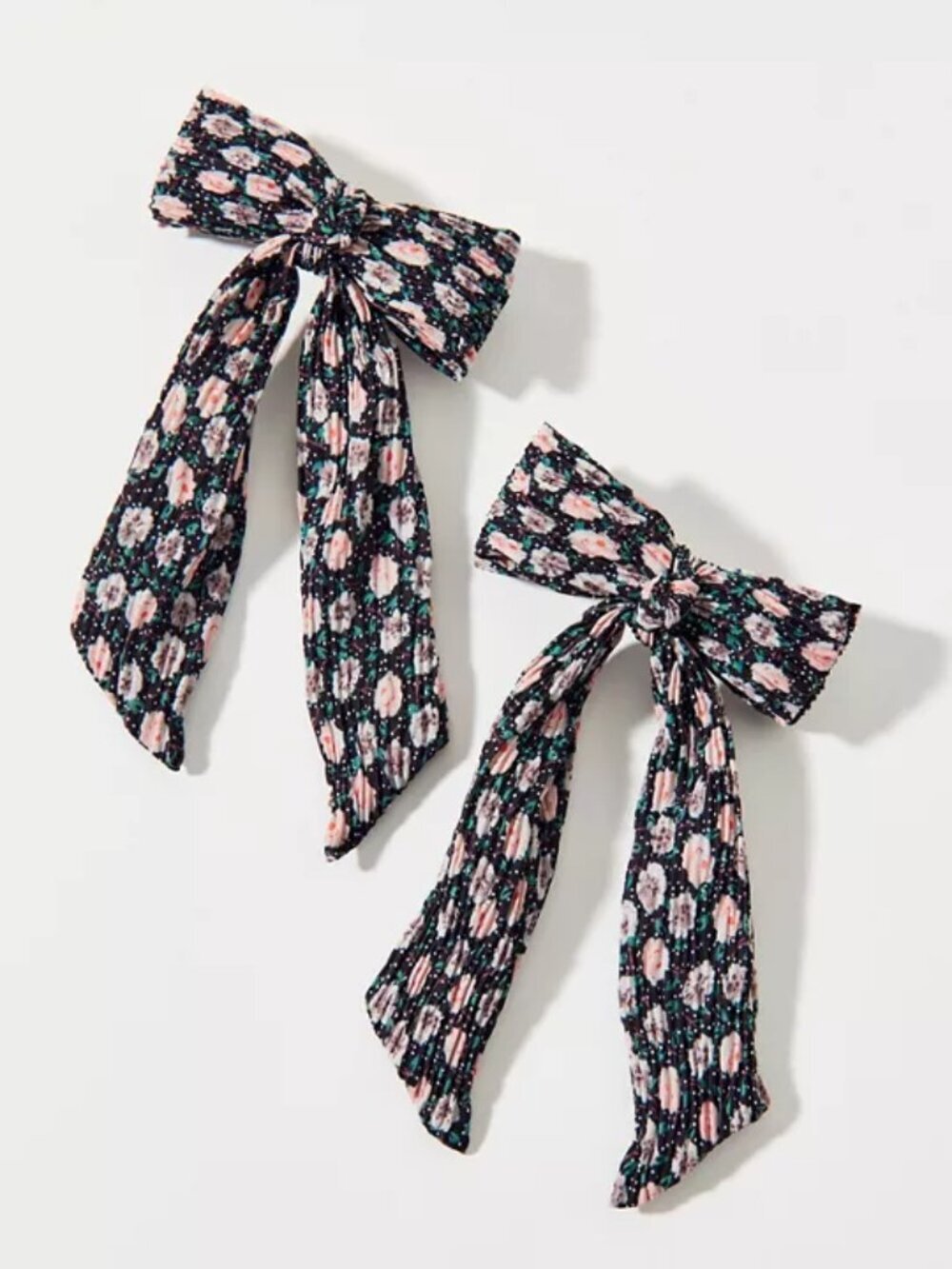 NWT Urban Outfitters Ditsy Floral Black Hair Bow Clip Set